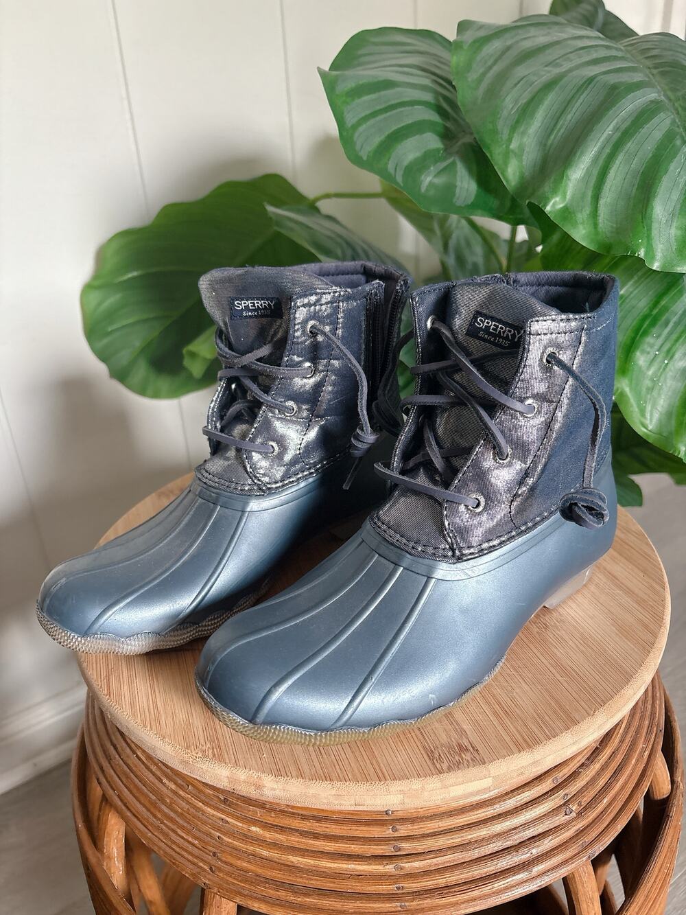 Sperry Girls Saltwater Metallic Duck Boots Size 5 Rain Winter Booties Waterproof